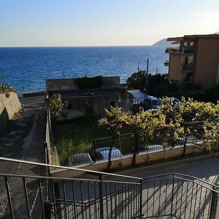 La Terrazza Sul Mare Da Mery Lägenhet