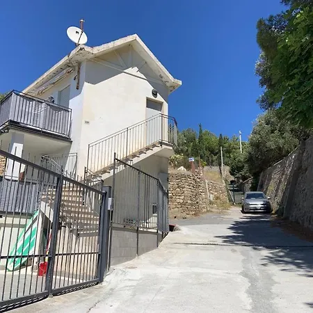 La Terrazza Sul Mare Da Mery Lägenhet